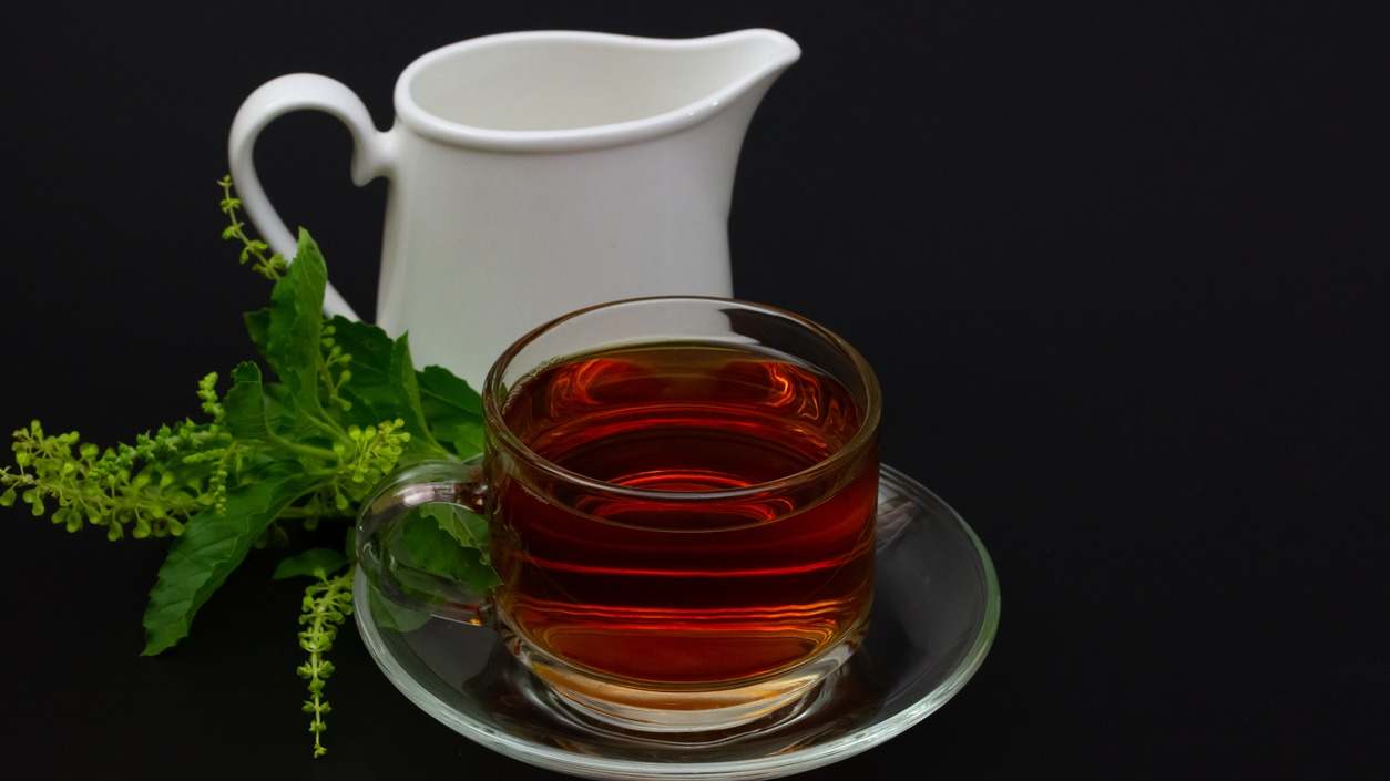 Descubre los beneficios del té de albahaca para tu salud y aprende a prepararlo en este artículo.