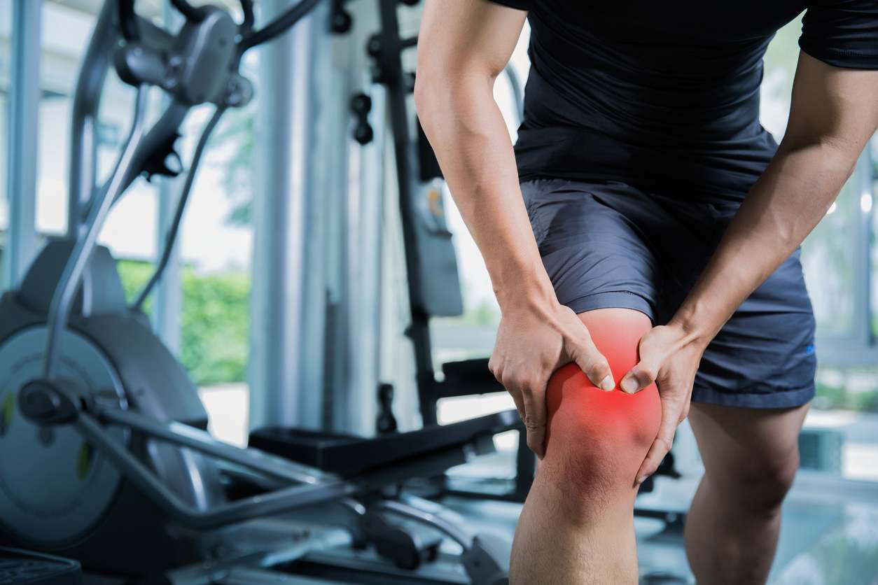 Hay muchos tipos de percances que se pueden sufrir durante la actividad física. Descubre las lesiones deportivas más frecuentes y cómo prevenirlas.