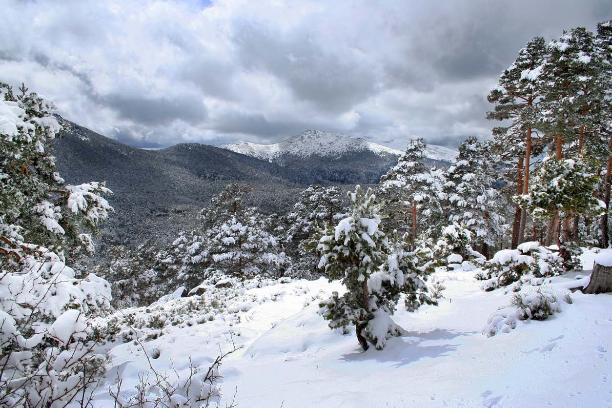 La sierra de Navacerrada con nieve, en Madrid. / Foto: iStock