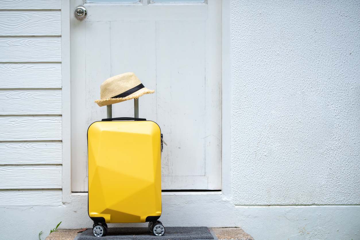 maleta equipaje viaje casa