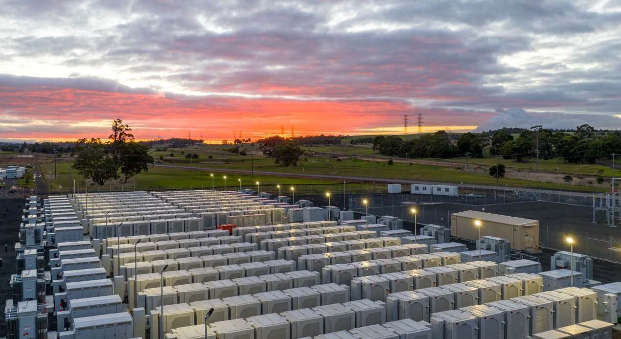 Una instalación de baterías con equipos de Power Electronics en Australia.