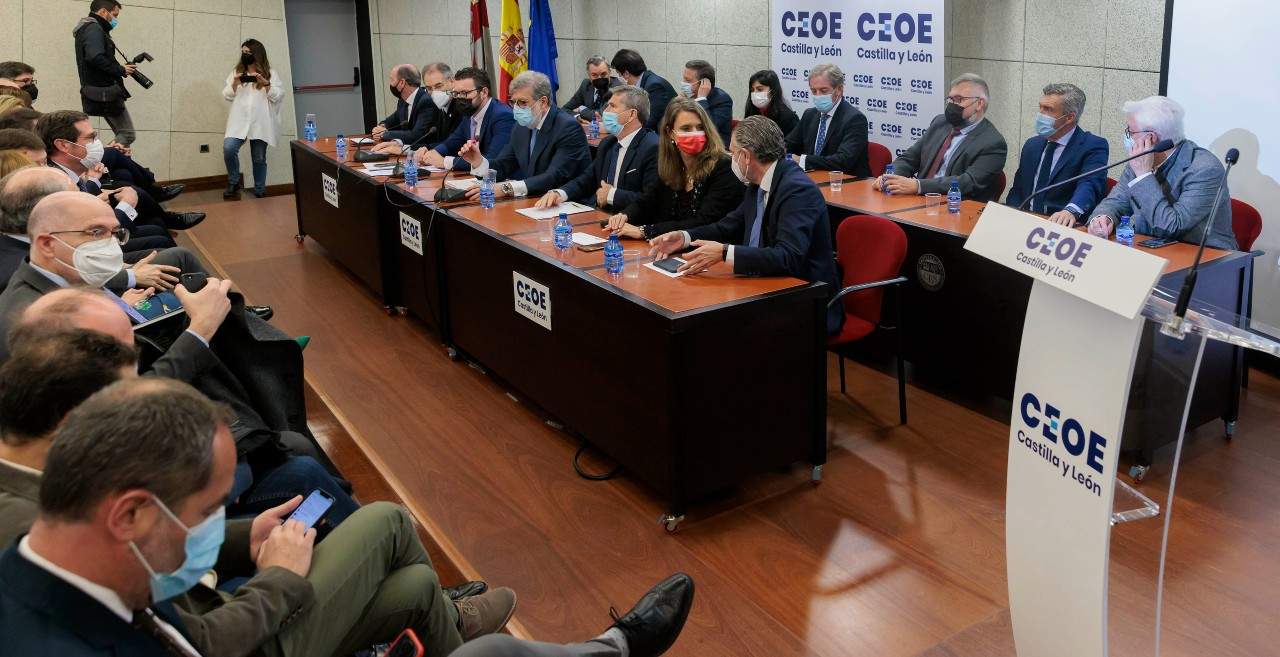 ceoejunta.JPG