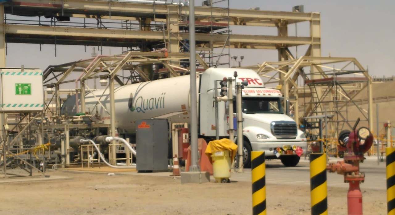 Estación de carga de gas natural licuado en Perú.