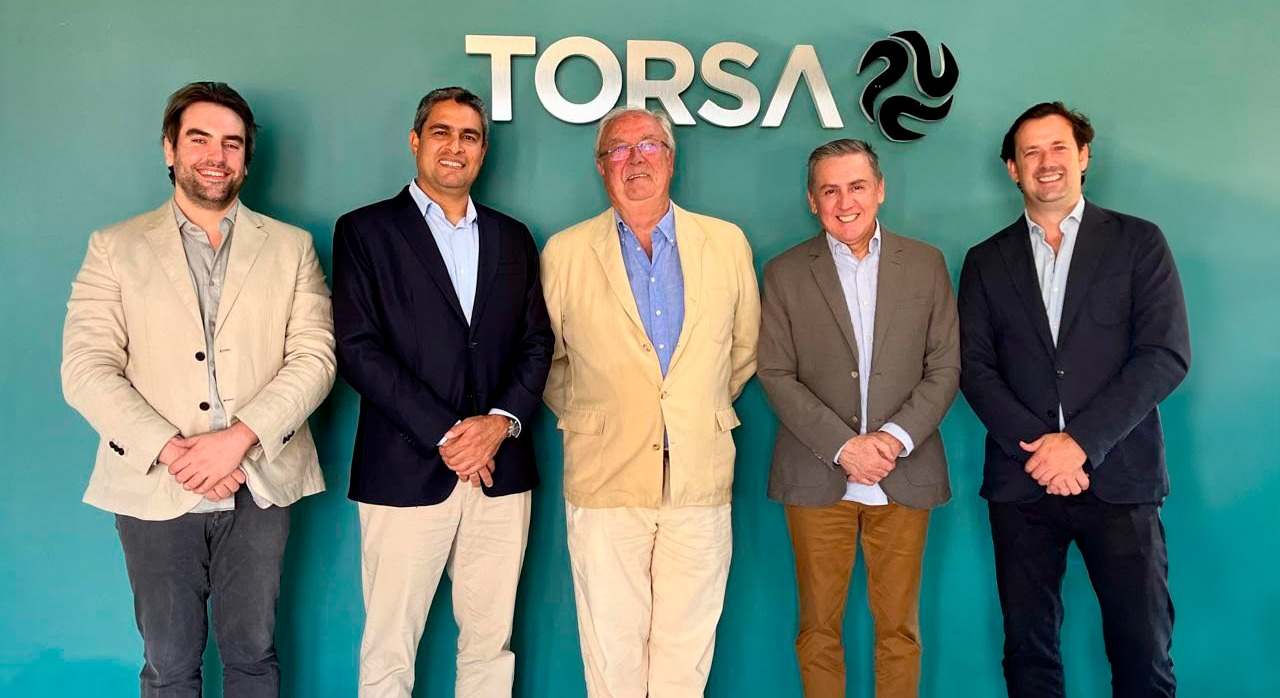 Directivos de Ferreycorp y de Torsa.