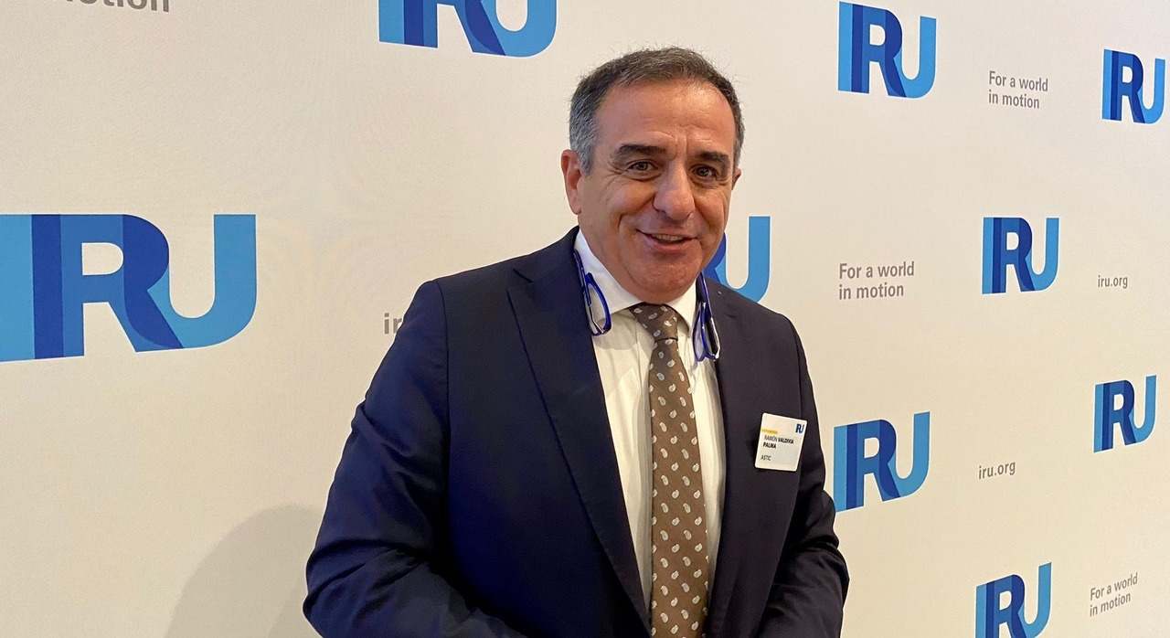 Ramón Valdivia, vicepresidente de ASTIC, reelegido como miembro ejecutivo de la IRU.
