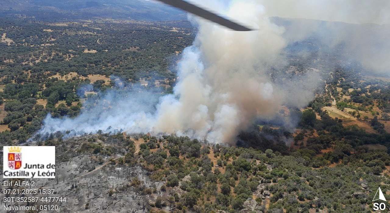 Incendio en Navaluenga