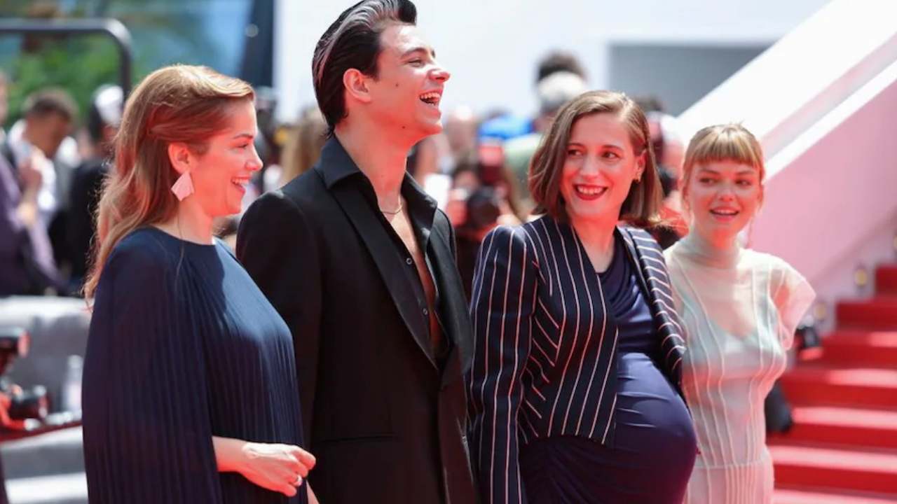 cannes-mitch-carla-simon