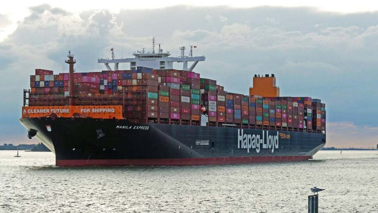 Barco de la naviera Hapag Lloyd