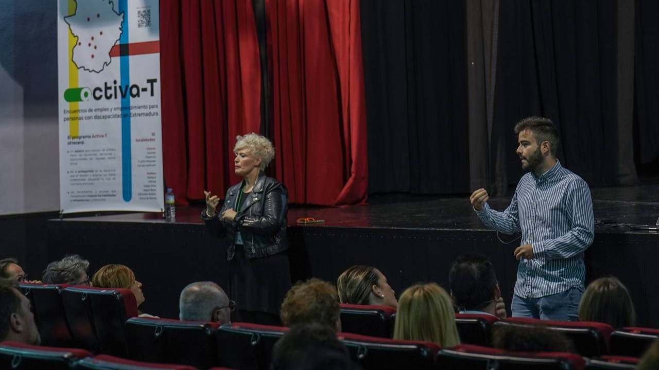 Inserta Empleo, Fundación la ONCE, programa Activa-T para personas con discapacidad