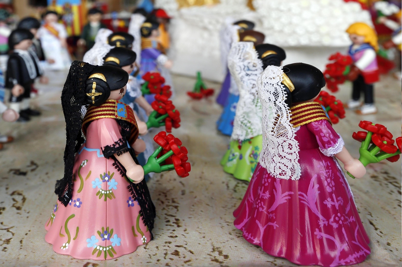 Ofrenda con figuras 