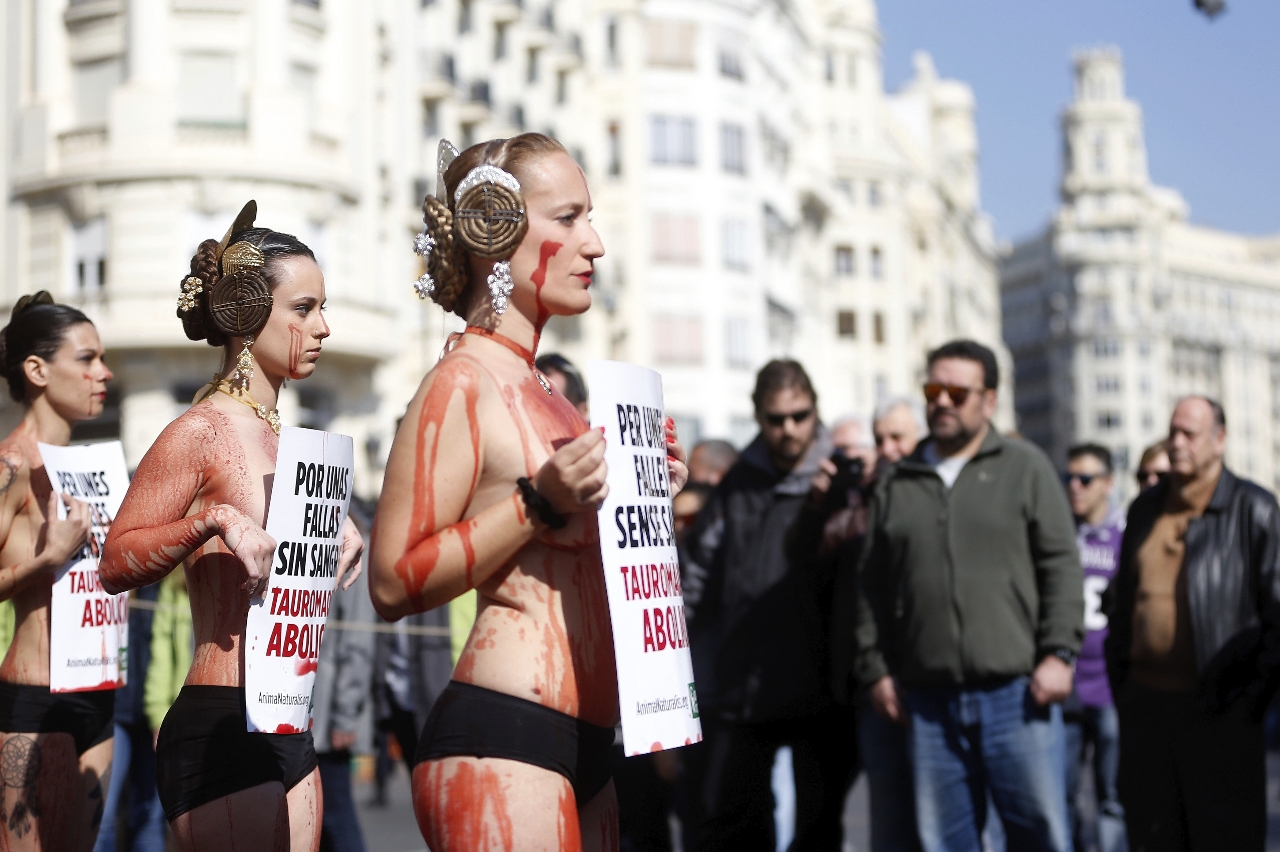 "Fallas sin sangre" dice el cartel