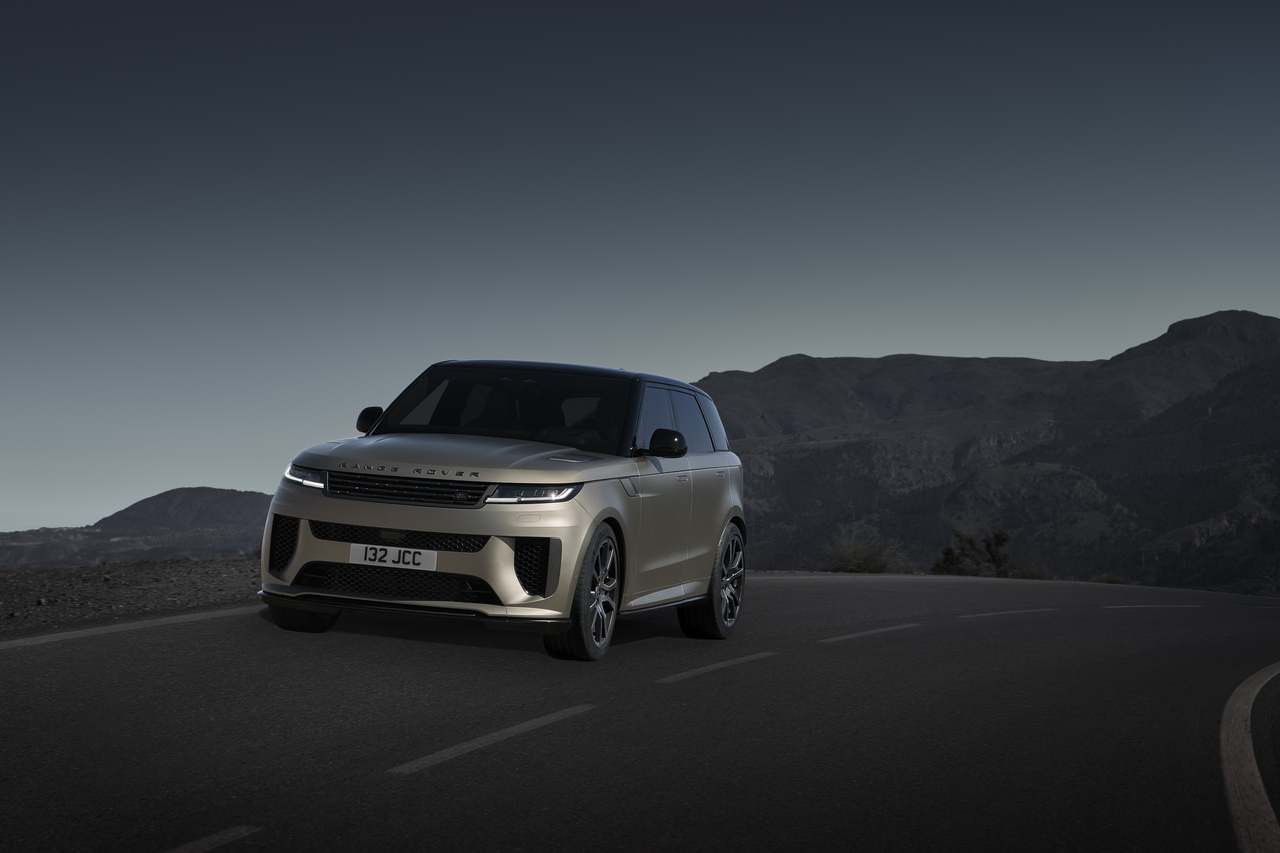 Range-Rover-Sport-SV-2024-6.jpg