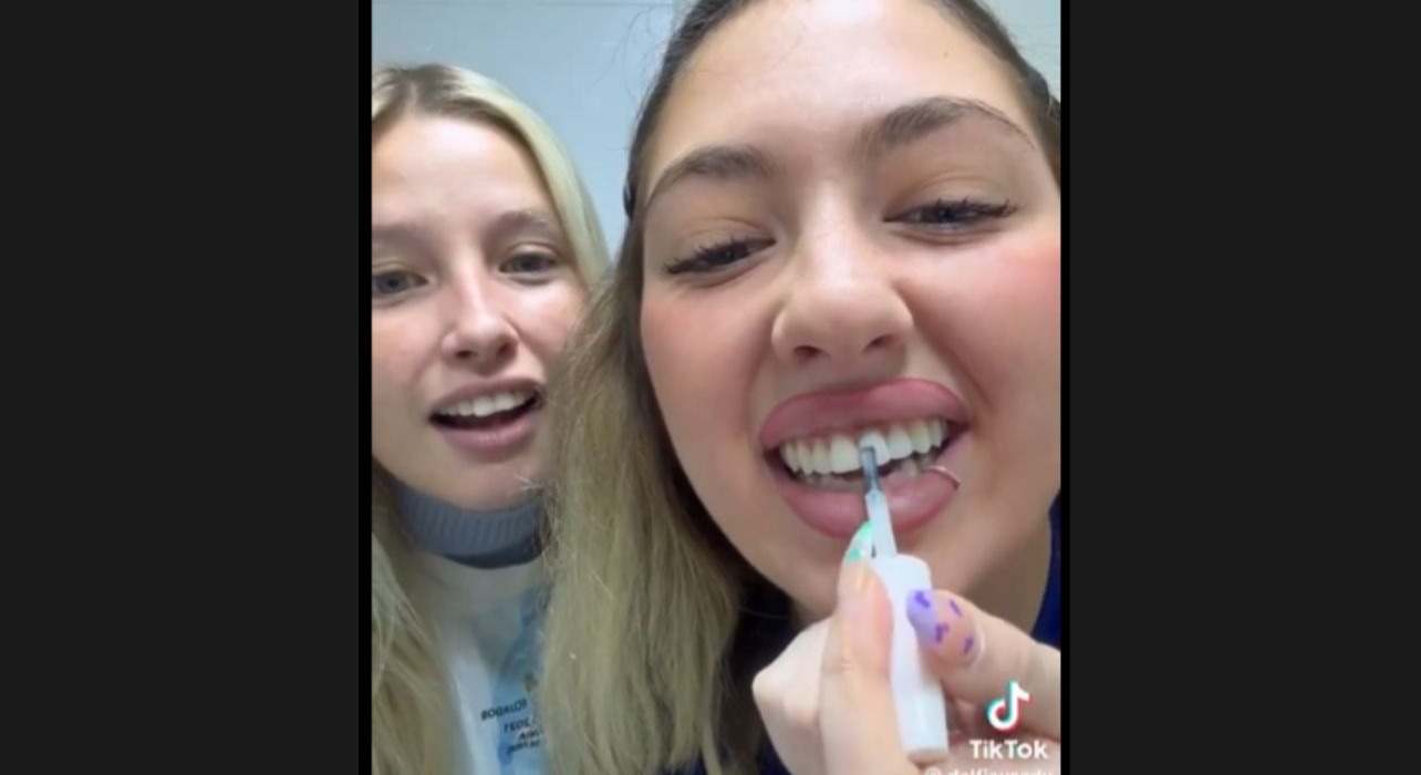 Esmalte de uñas en los dientes