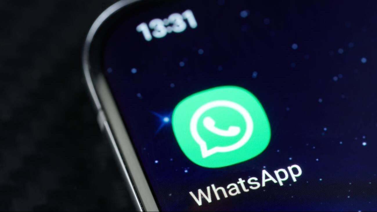 WhatsApp logo app