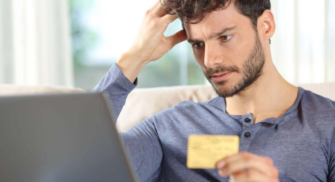 Una nueva estafa bancaria pone en alerta a miles de usuarios: "Su tarjeta ha sido limitada temporalmente..."