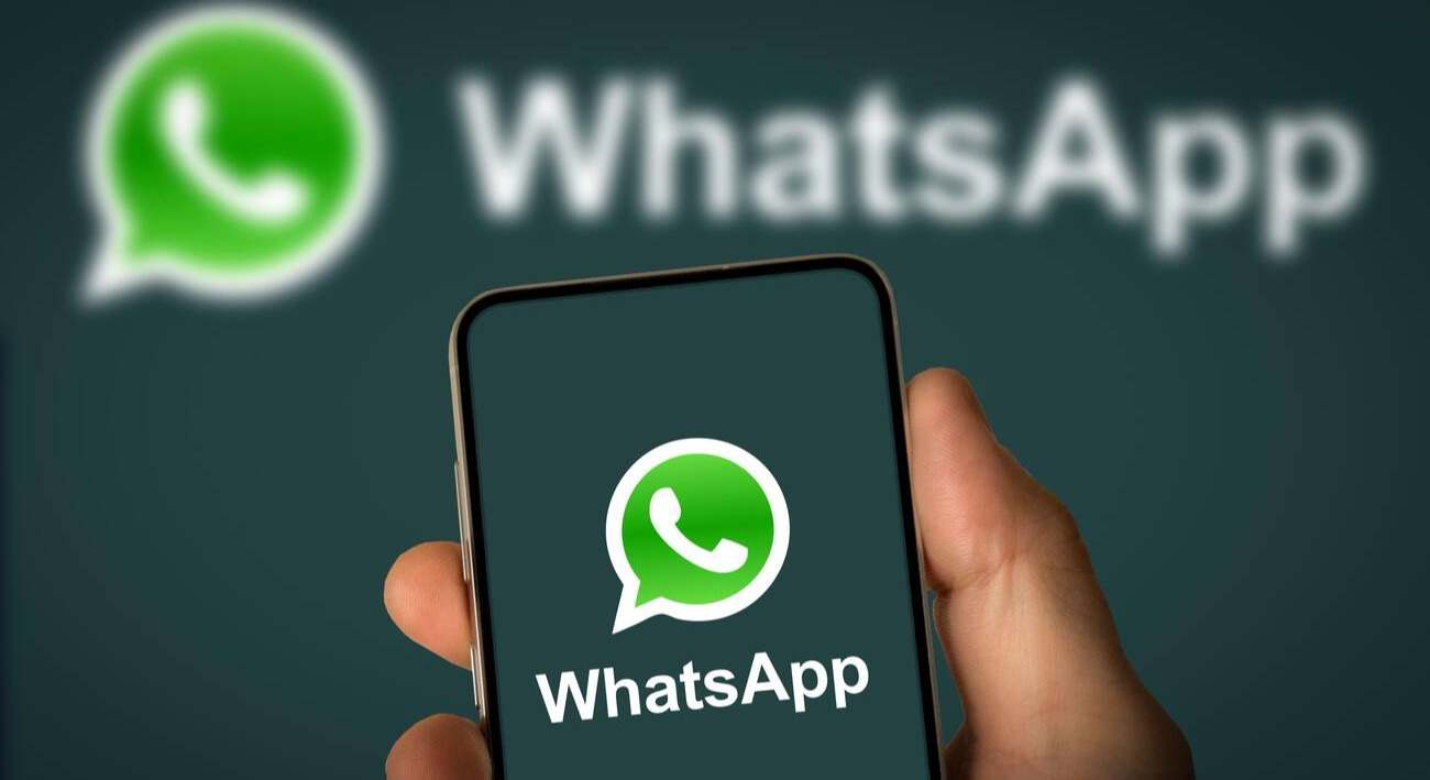 Qué significa que alguien nunca escriba por los grupos de WhatsApp, según la Inteligencia Artificial