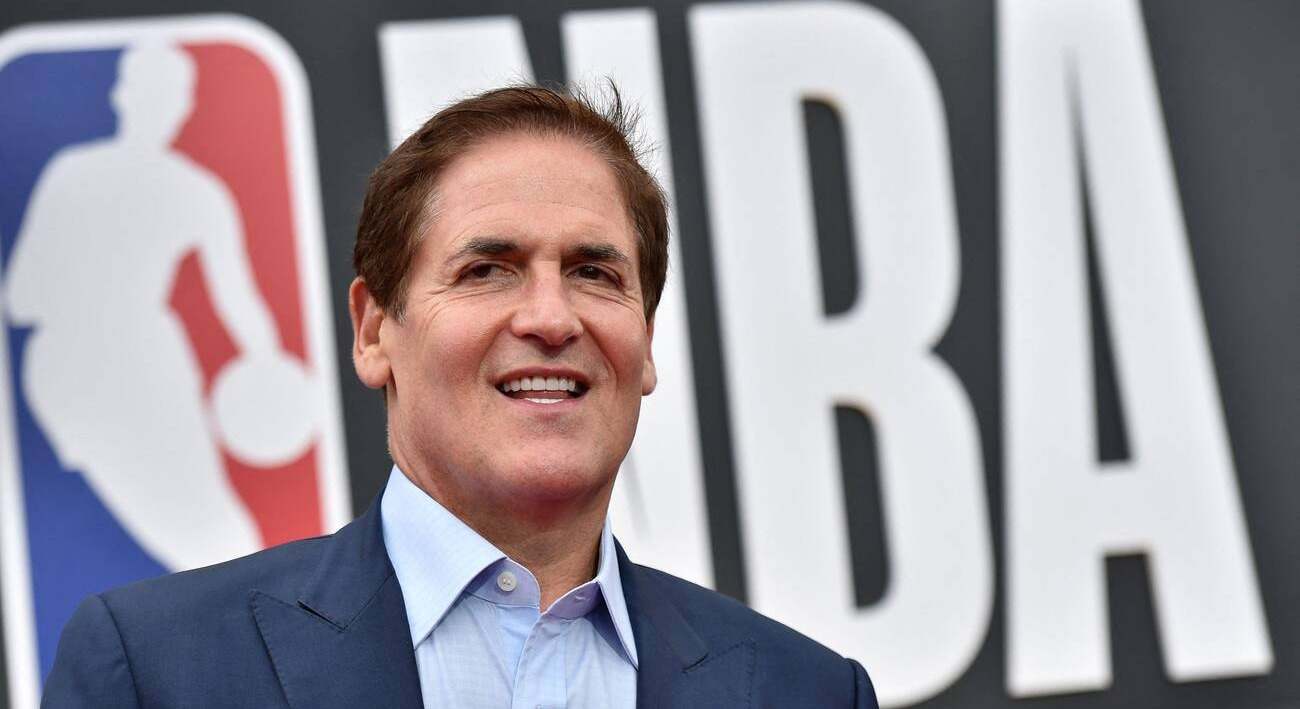 El multimillonario Mark Cuban revela su estrategia para ganar seis cifras sin estudios