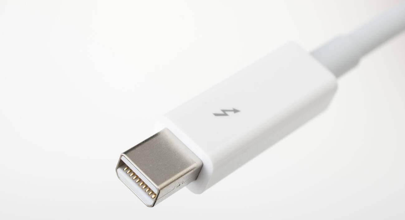 China lanza un nuevo cable dos veces más potente que el Thunderbolt 4