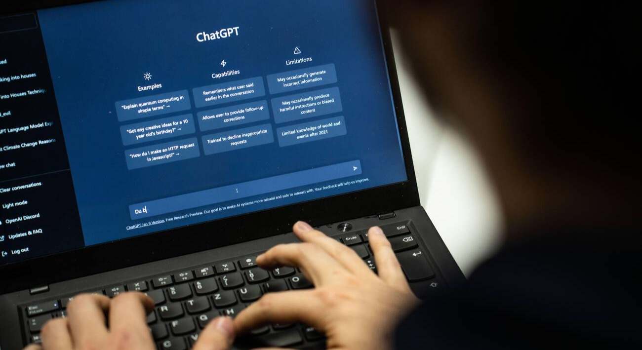 Cómo encontrar empleo con ChatGPT según un nómada digital: "me sorprende que aún haya personas que no lo utilicen"
