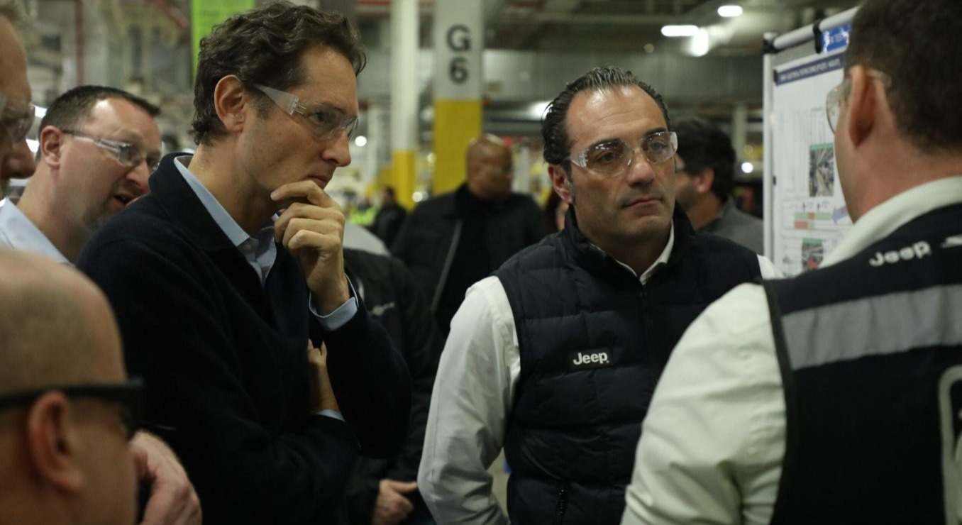 John Elkann, presidente de Stellantis y Antonio Filosa, director de Operaciones de Stellantis en América