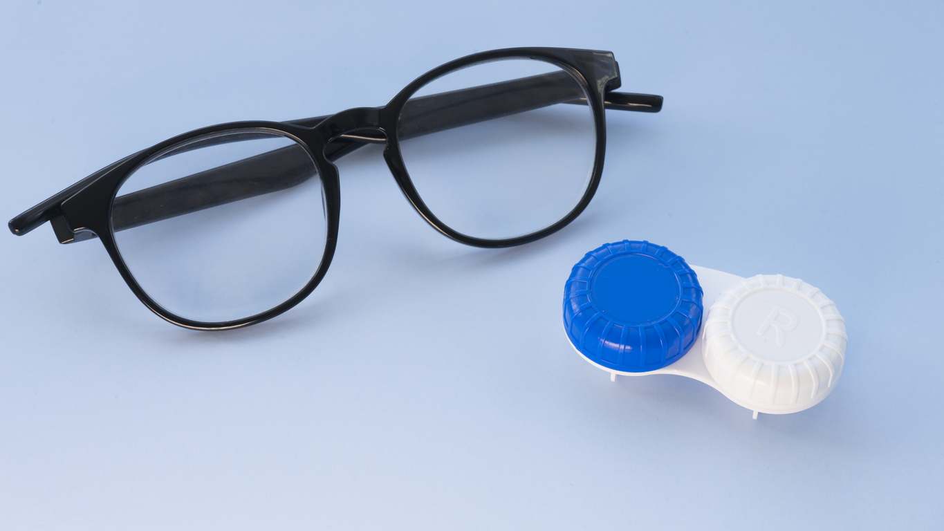 Gafas y lentes de contacto. / Foto: iStock