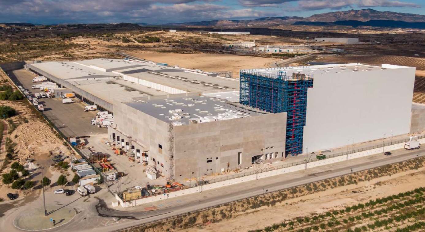 La plataforma logística de Consum en Las Torres de Cotillas (Murcia), durante su ampliación.