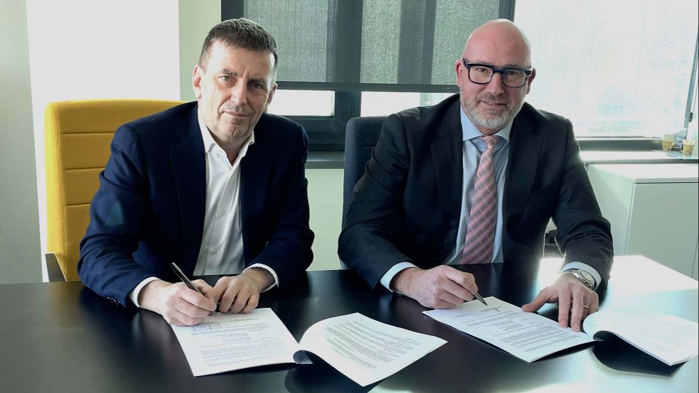 Pierpaolo Antonioli, de Dumarey Group, y Patrice Haettel, de Horse