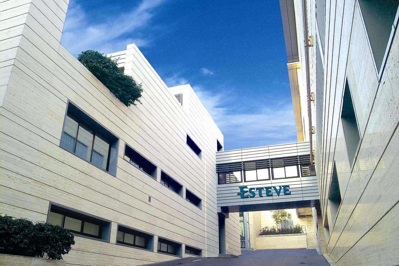 esteve-laboratorios.jpeg