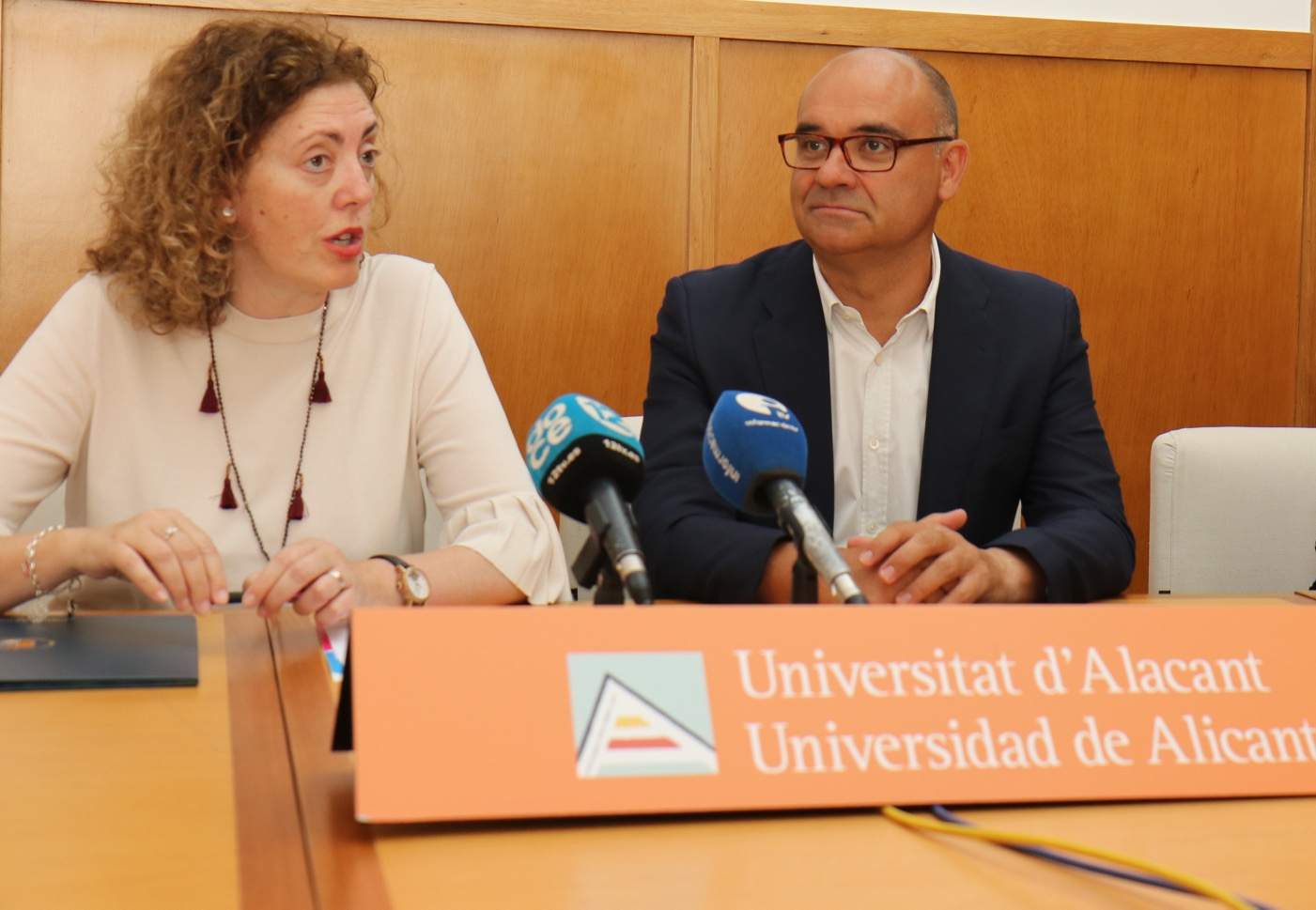 Acuerdo-Marco-Fundacion-Aquae-y-Univ-Alicante-2.jpg