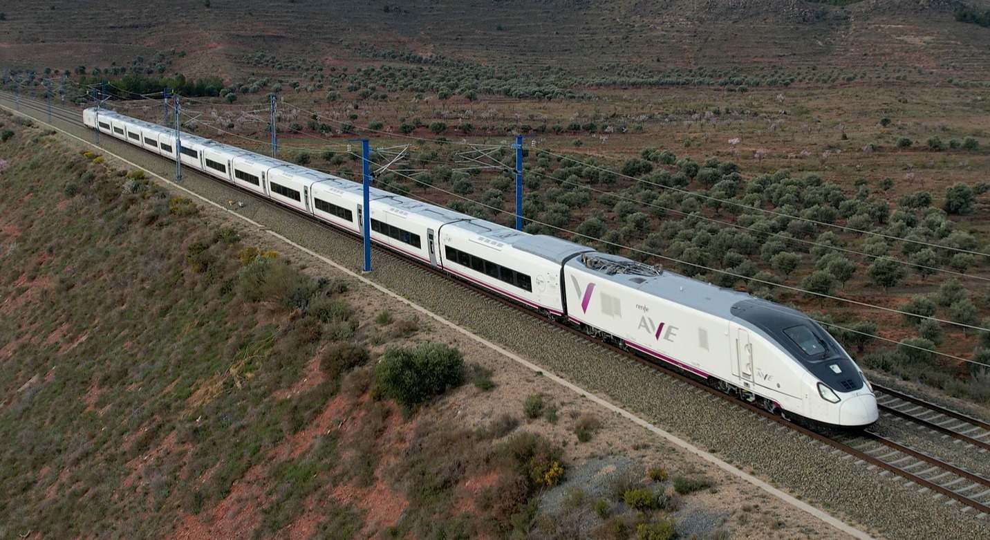 Tren de alta velocidad de Renfe. / Foto: Patier