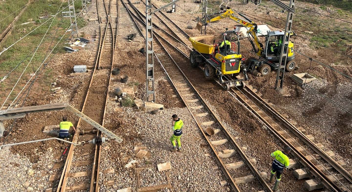 Una obra para recuperar un tramo ferroviario en Valencia.