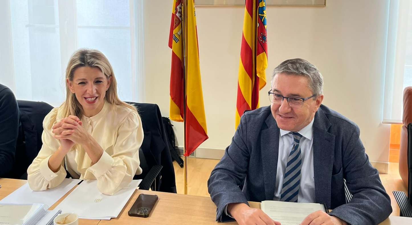 Yolanda Díaz y el consejero valenciano de Educación y Empleo, José Antonio Rovira.