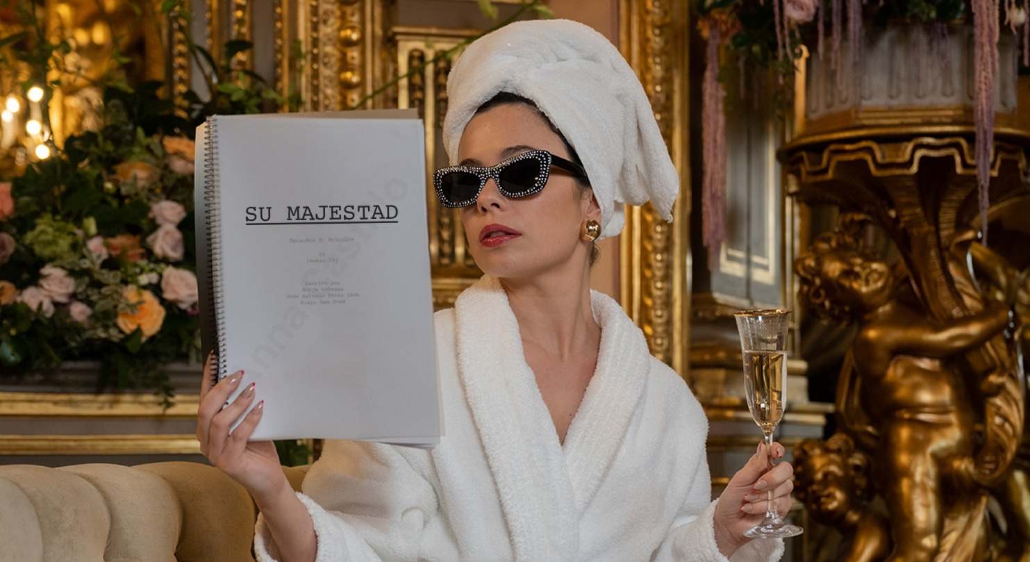 Su majestad con Anna Castillo