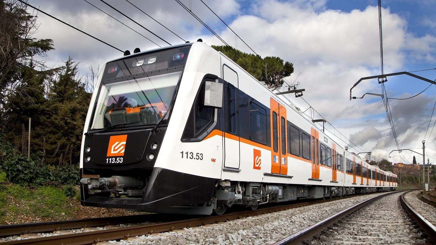 Un tren de Ferrocarrils de la Generalitat de Catalunya. EE