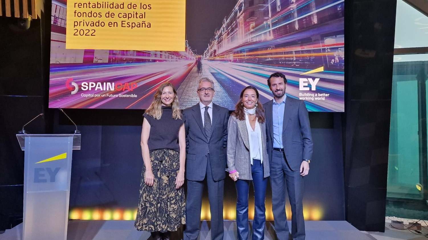 informe_fondos_EY