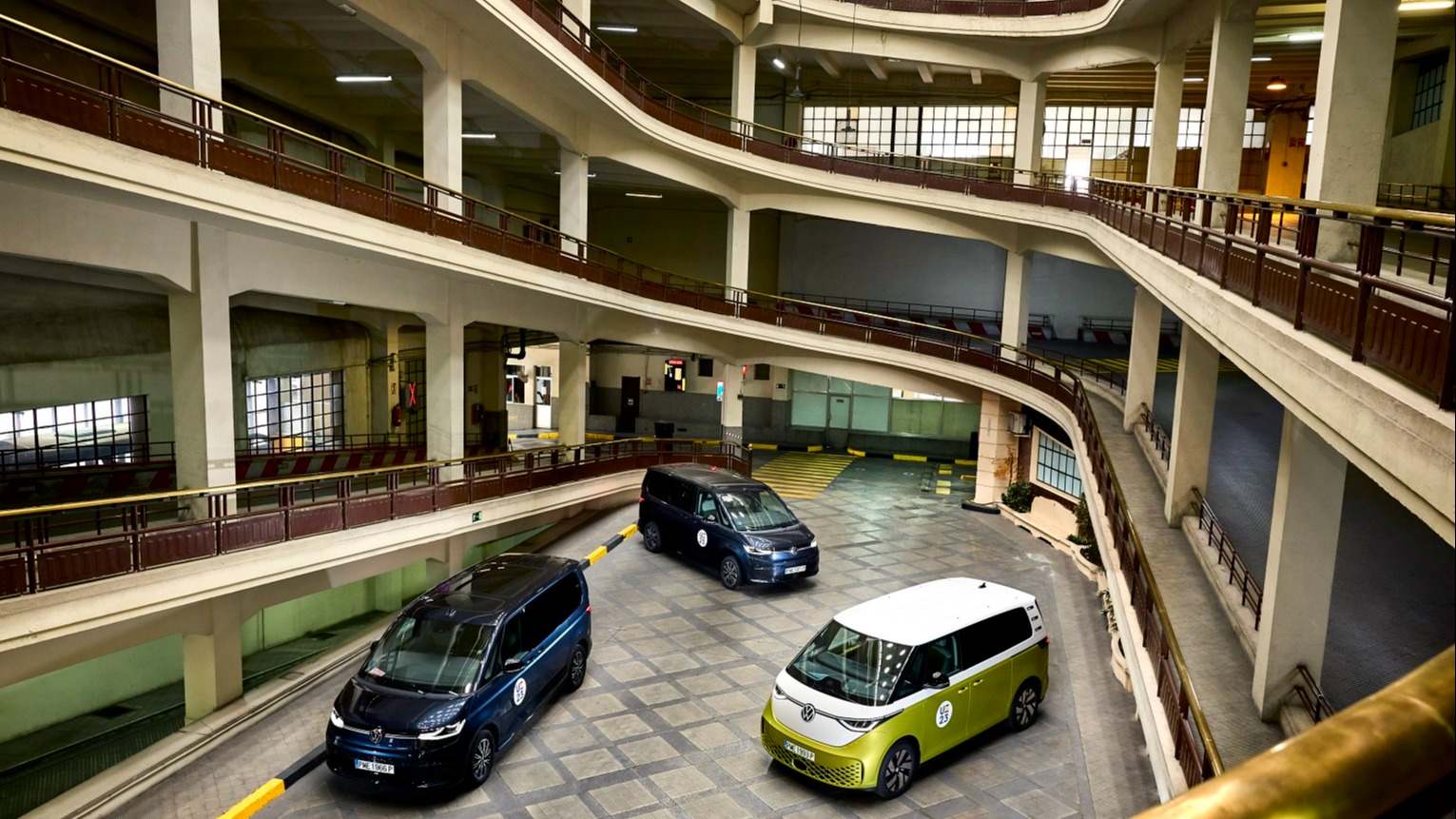 Parlamento Europeo garaje volkswagen coches