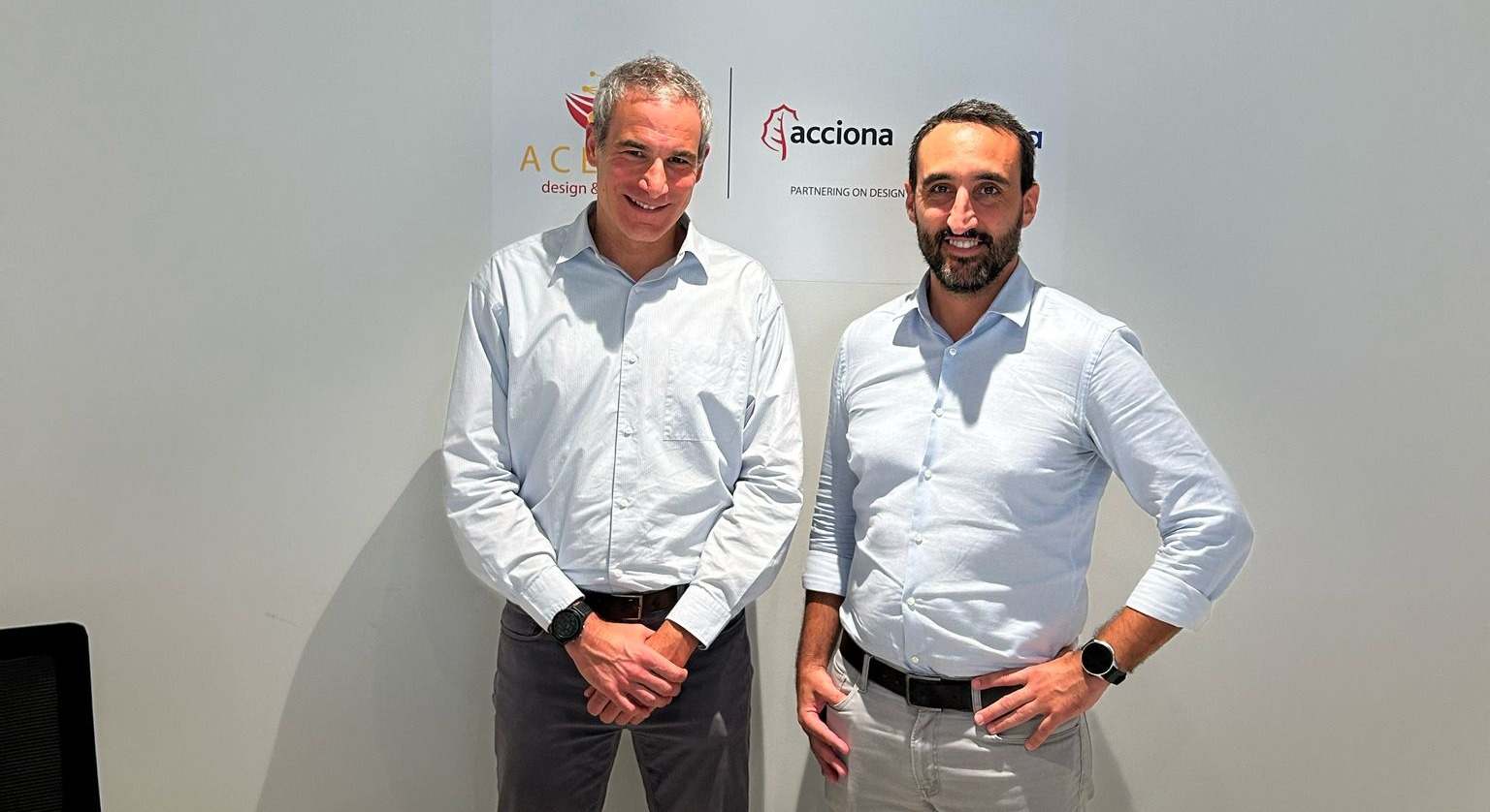 Un momento del acuerdo entre Arteche y Acciona