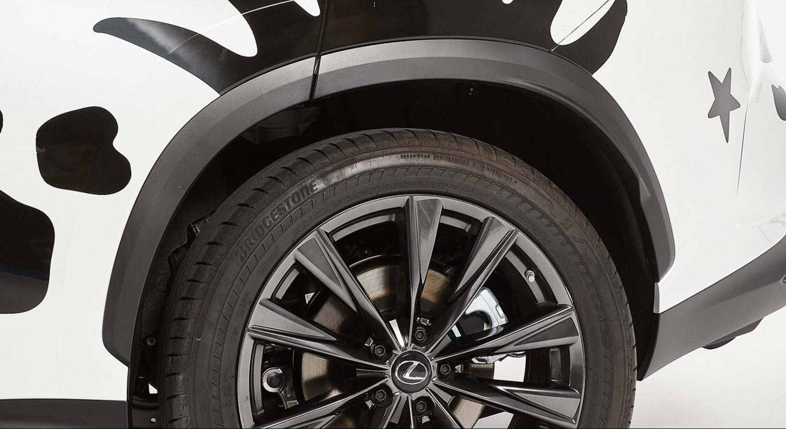 Lexus NX Art Madrid