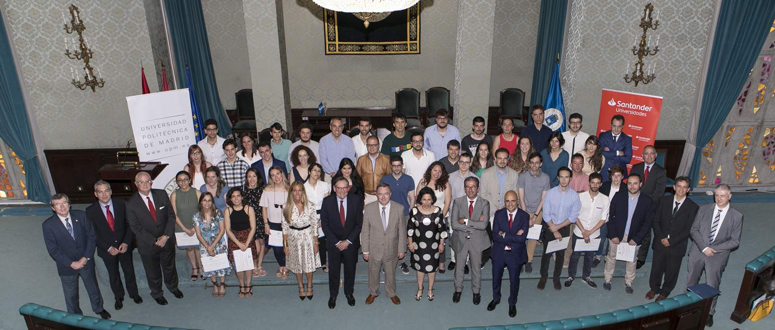 Entrega-Credenciales-UPM2c-Banco-Santander.jpg