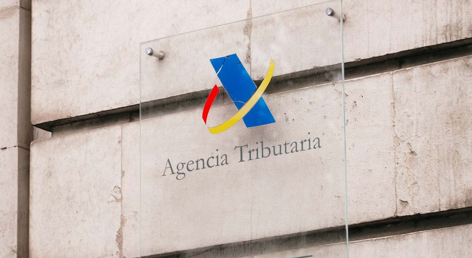 Placa de la Agencia Tributaria