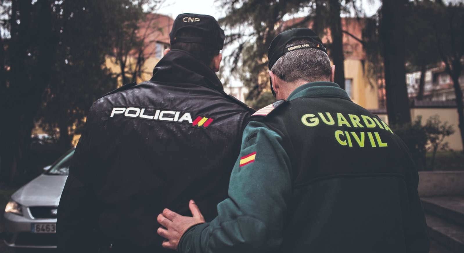 Agentes de la Policía Nacional y la Guardia Civil en una imagen de archivo. EE