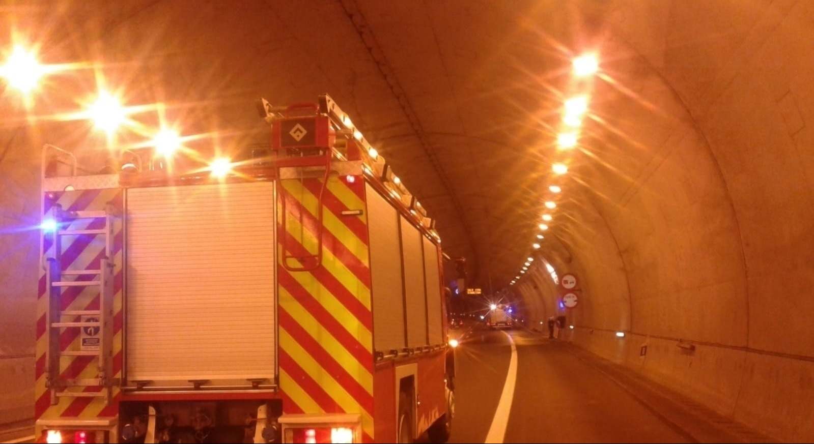 Imagen de archivo de los bomberos en un túnel. / Foto: EP.