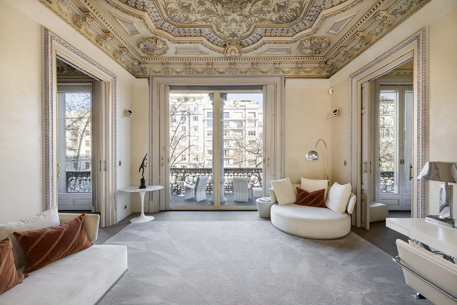 Una de las 'suites' del hotel El Palauet. EE