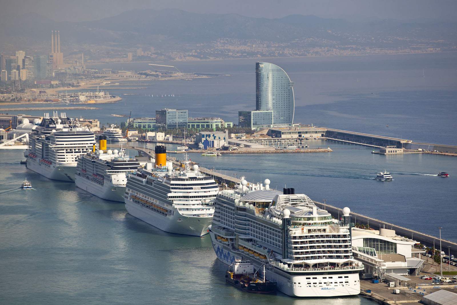 PORT-BARCELONA-AERIES--086.jpg