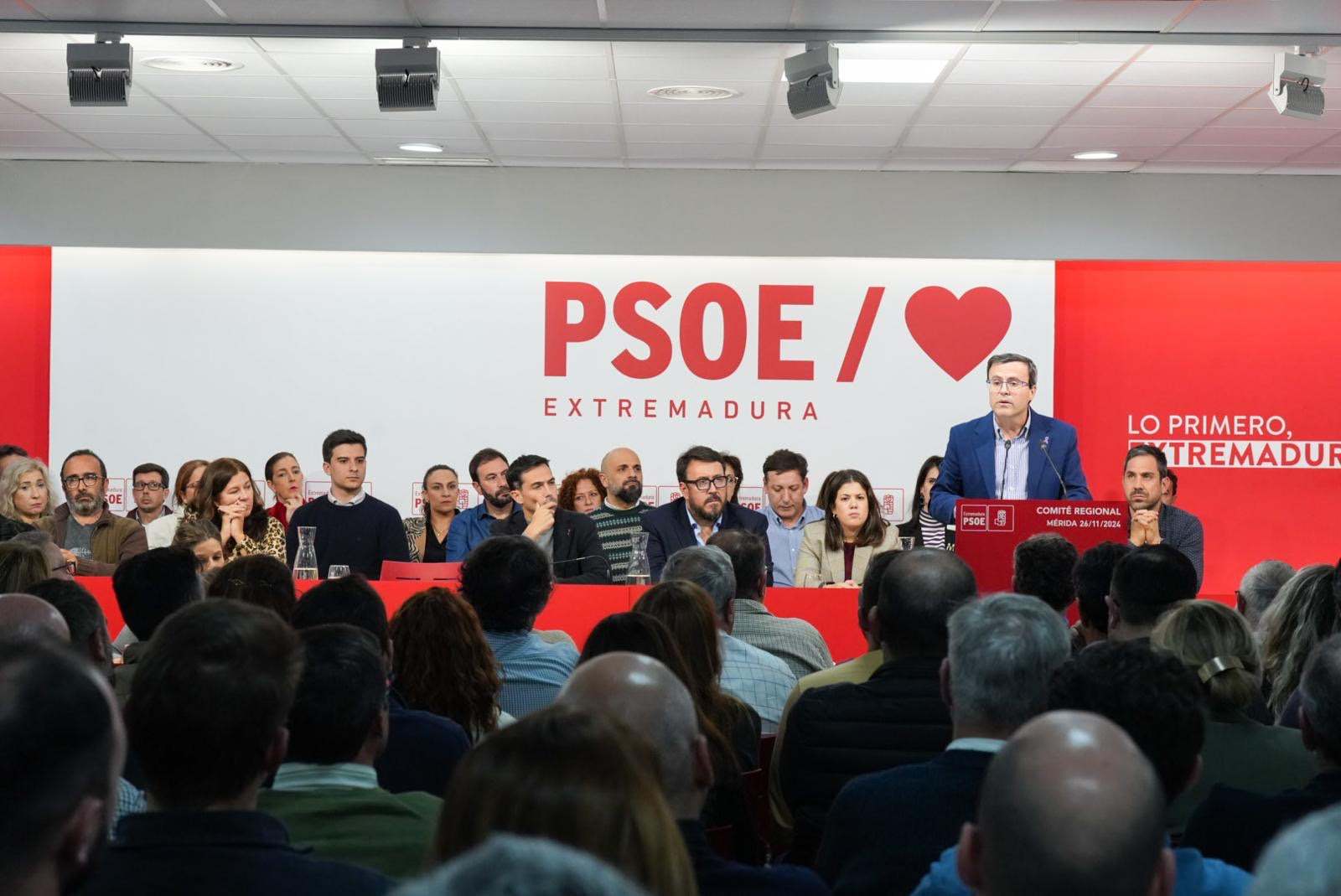 El secretario general del PSOE de Extremadura, Miguel Ángel Gallardo en el Comité Regional