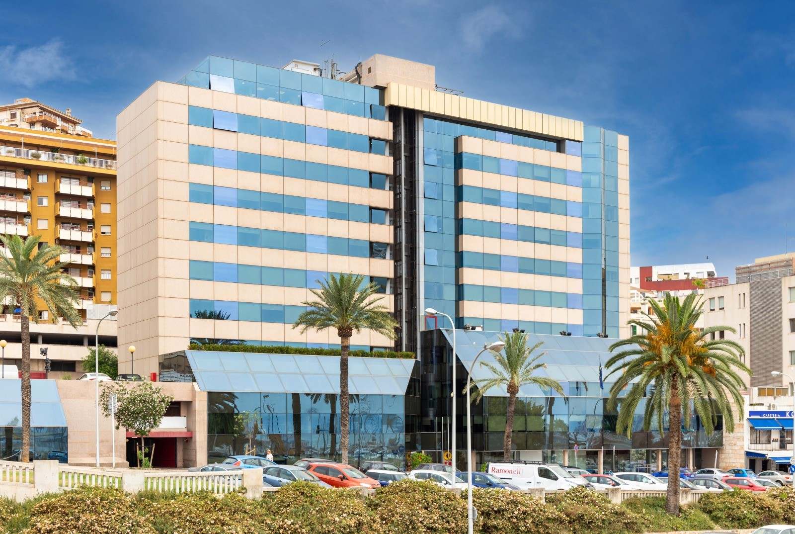 Edificio de oficinas Reina Constanza, en Palma de Mallorca