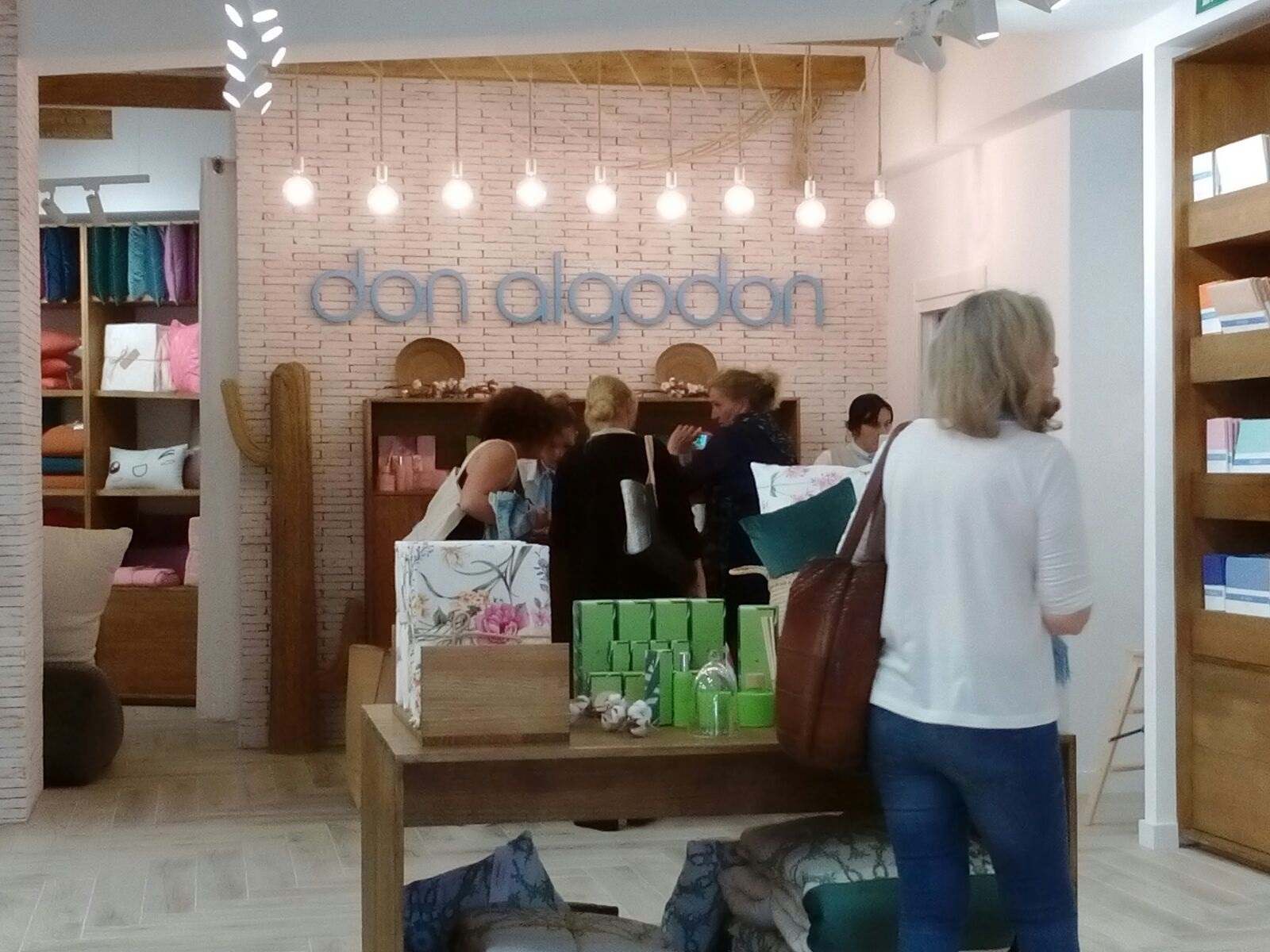 Espacio de textil de hogar de Don Algodón.
