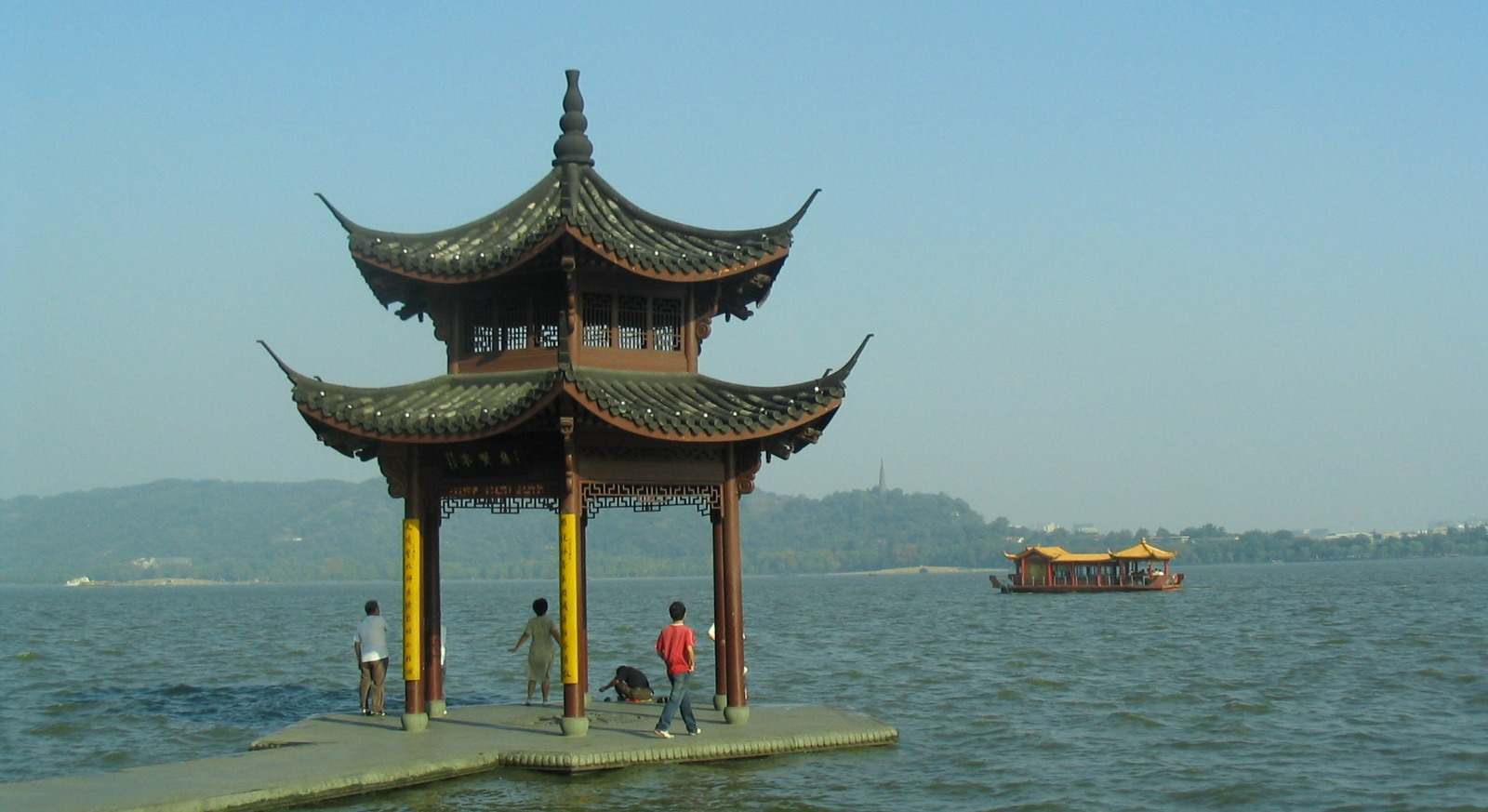 china-lago-istock