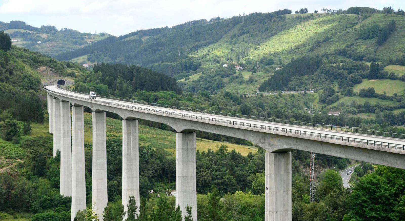 Tramo de la Y Vasca ferroviaria. / Adif