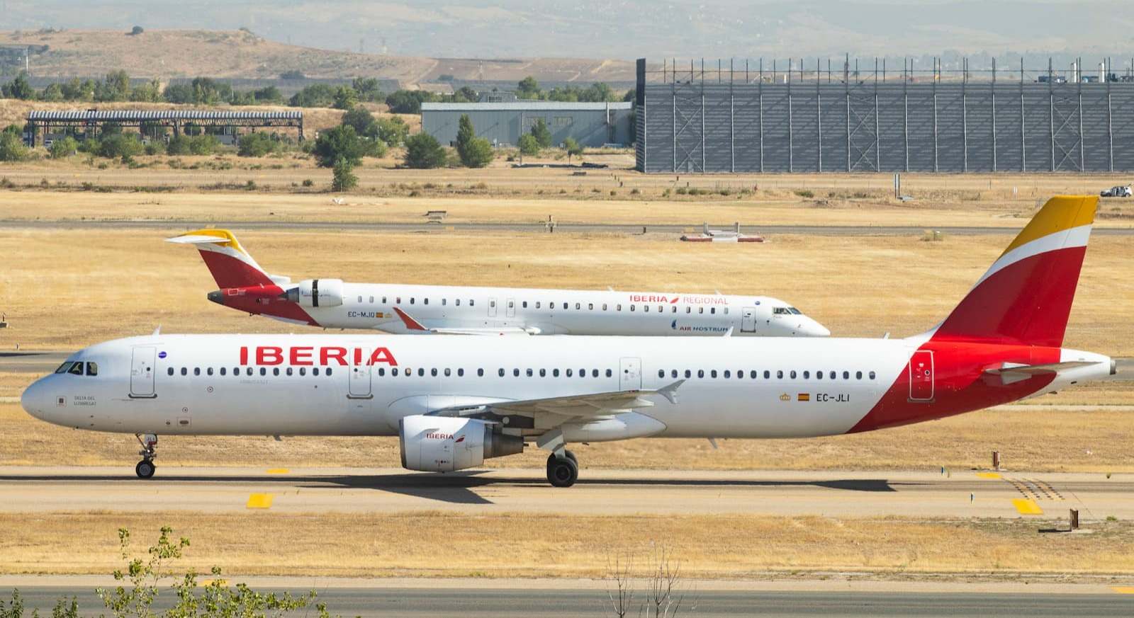 Aviones de Iberia e Iberia Regional. / Foto: Alberto Martín Escudero